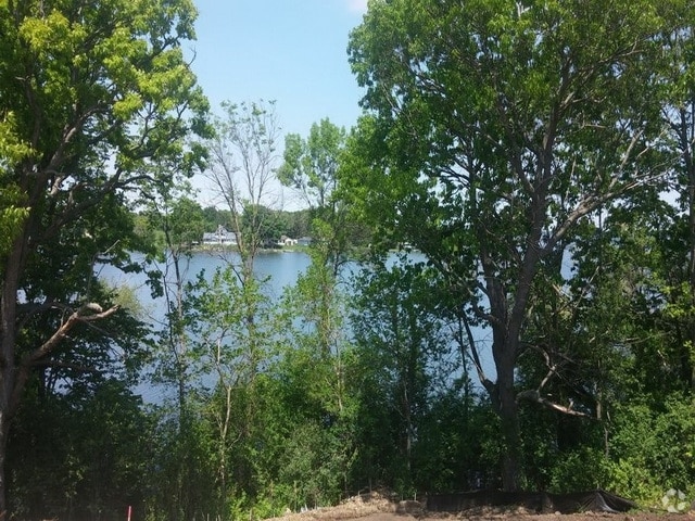 Vistas - Lakeside Estates Apartments