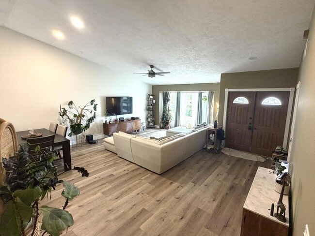 Photo - 4492 Brook Dr