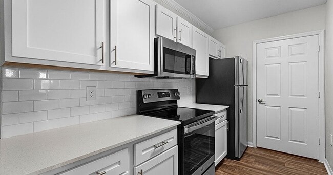 Stonecastle Apartment Homes