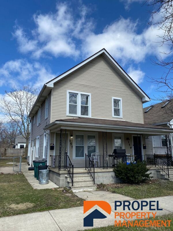 Photo - 157 E Bennett St