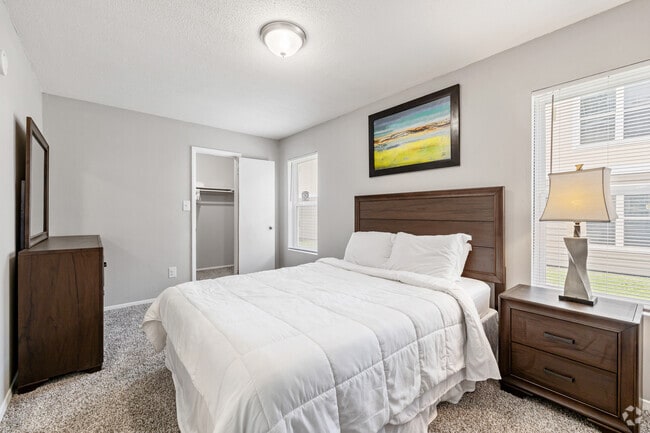 2BR, 1BA - 720SF - Bedroom 2