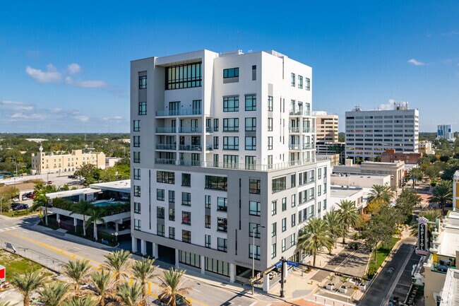 5 N Osceola Ave Clearwater, FL - SkyView Apartments