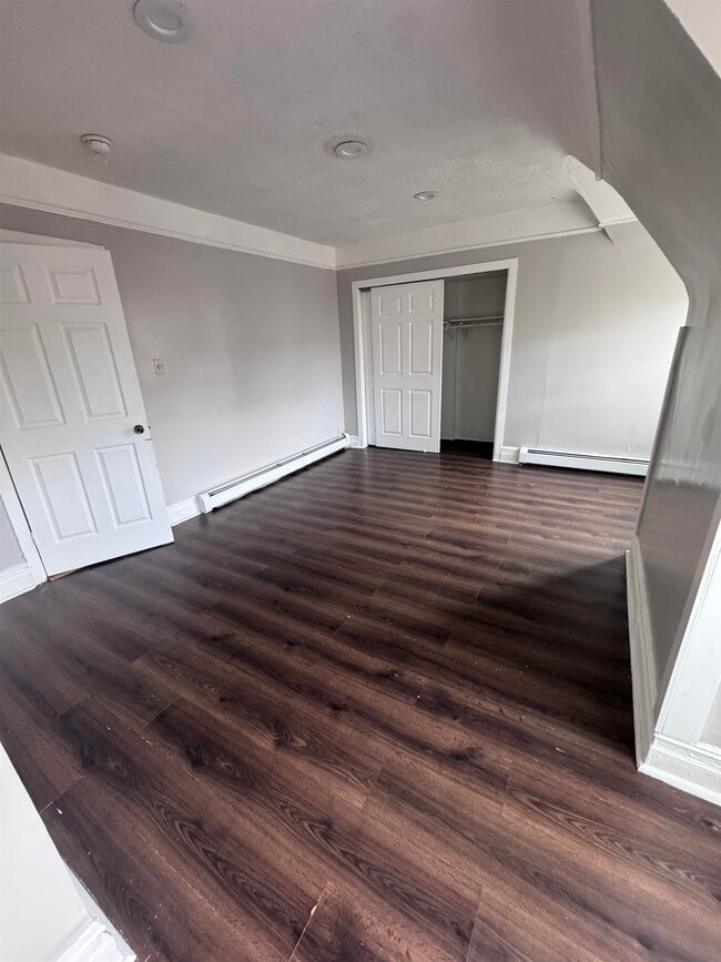 Photo - 649 Mt Prospect Ave Unit 3