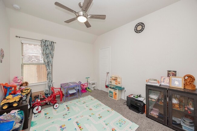 Photo - 3229 Trails End Rd