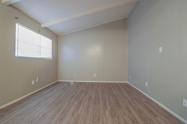 Photo - 1710 Elkhart Ave