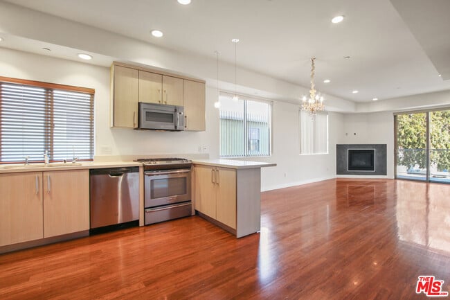 Photo - 819 S Holt Ave Unit #201