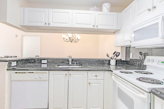 Photo - 2916 Tuscany Ct Unit 304