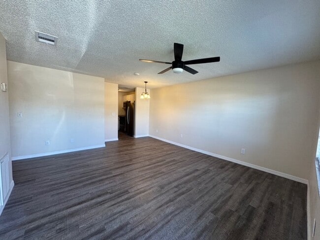 Photo - 4519 67th St W Unidad A