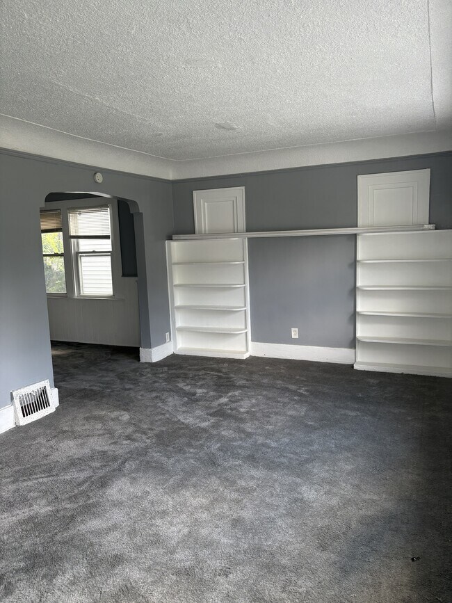 Photo - 13522 Glastonbury Ave