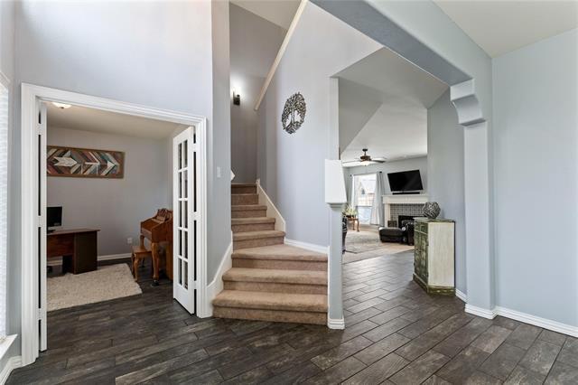 Photo - 106 Foxwood Ln