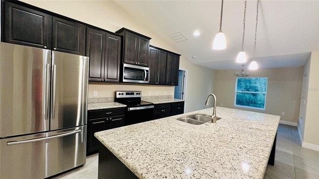 Photo - 4340 Lake Shore Dr