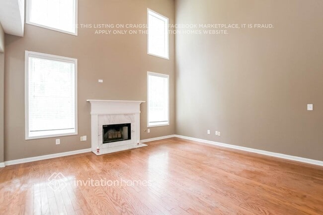 Photo - 1858 Carisbrook Pl SW