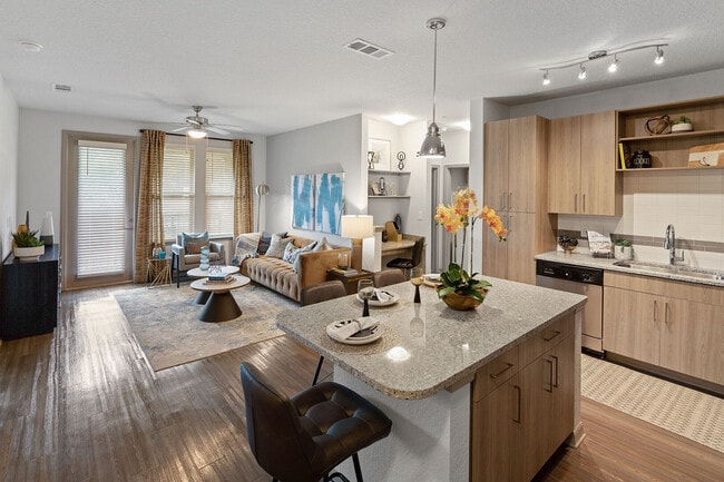 Photo - Integra 289 Exchange