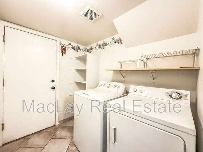 Photo - 5057 E Delta Ave