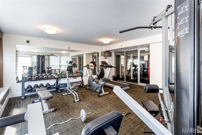 210 N 17th St Unit 904
