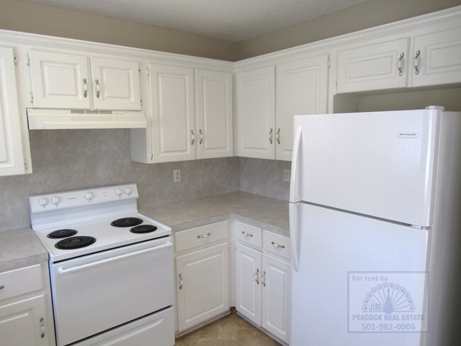 Photo - 33 Wolverine Dr