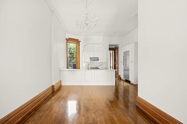 Photo - 323 Washington Ave Unit 1