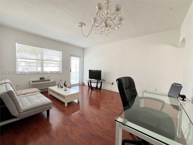 Photo - 450 77th St Unit 6