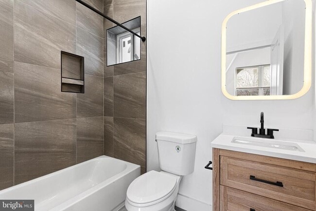 Photo - 2317 N 33rd St