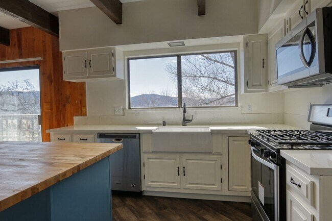 Photo - 24450 Willow Pass Dr