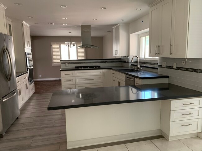 Kitchen - 741 W Sycamore Ave