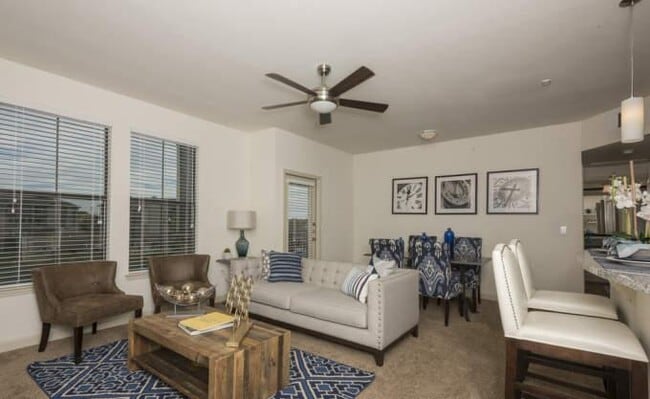 Building Photo - 3 bedroom in Spring TX 77379 Unit 3047 Rental