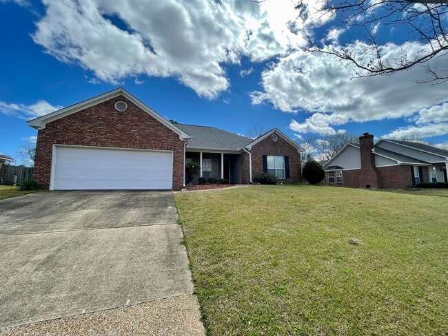 Photo - 3 Bed 2 Bath house in Madison