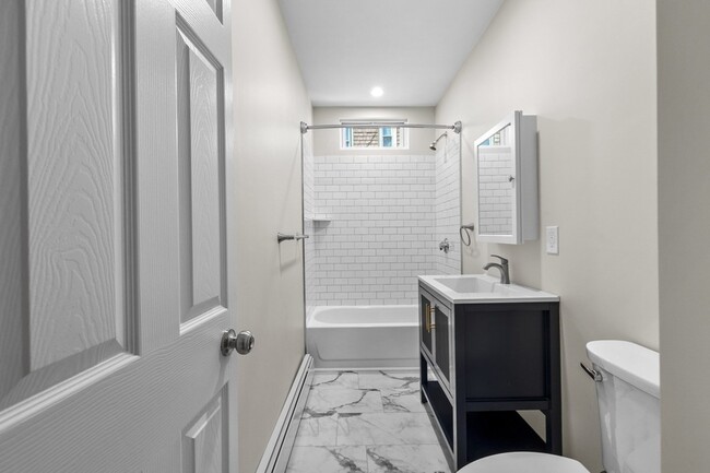 60 Nelson St Unit 3
