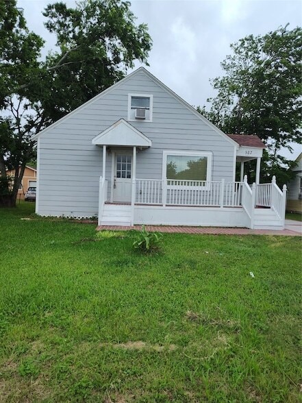 Photo - 527 W 6th St