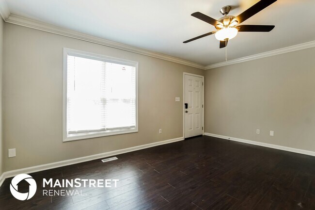 Photo - 639 Bullhart Dr