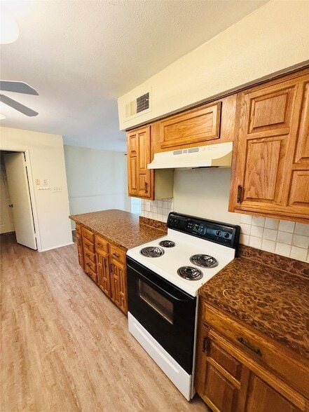 Photo - 8513 Kensington Dr