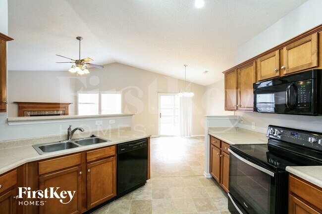 Photo - 12168 Lindley Dr