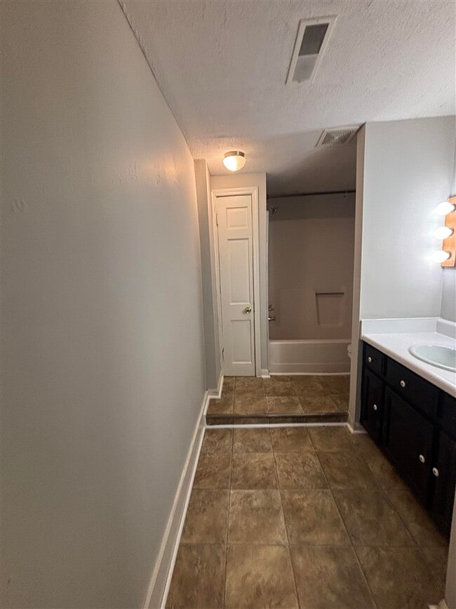 Photo - 1456 Park St Unit #2