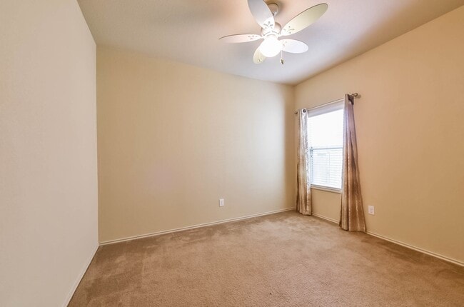 Photo - 19735 Crossfalls Ln