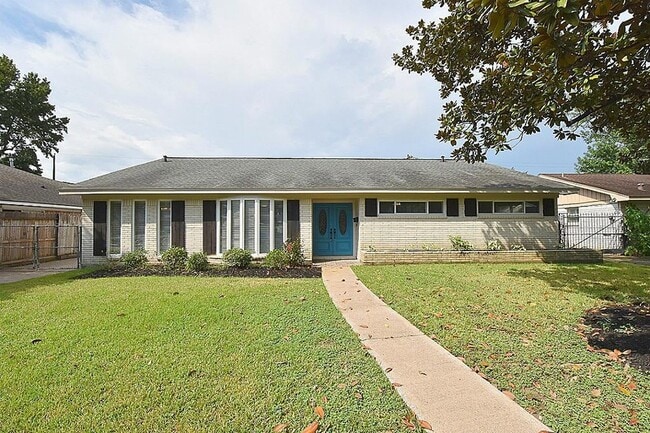 Building Photo - 2410 Del Norte St Rental
