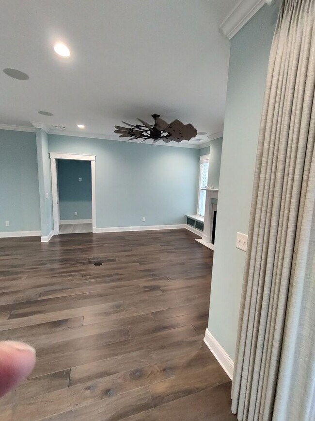 Photo - HILTON HEAD LAKES