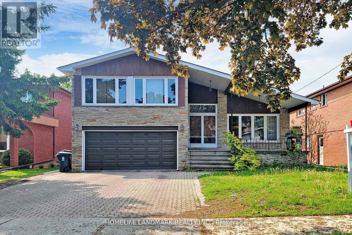 Photo - 435 Connaught Ave