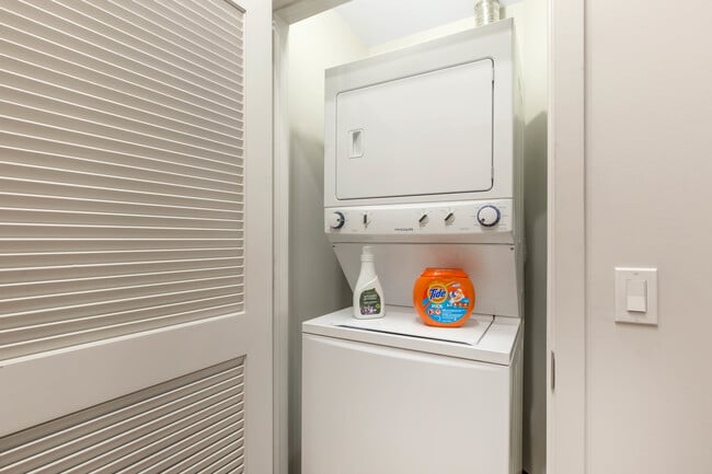 In-Unit Washer & Dryer