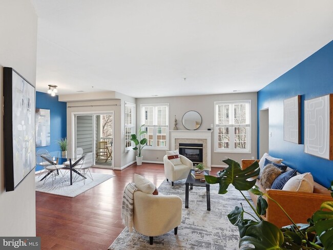 Photo - 4667 Longstreet Ln Unit 205