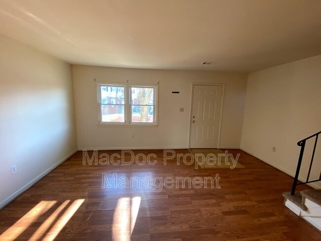 Photo - 3456 Beale Ct