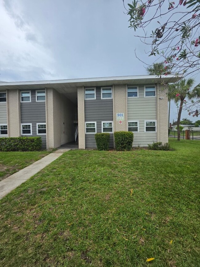 LAS PALMAS AT SAND LAKE CONDO - LAS PALMAS AT SAND LAKE CONDO Unit B, Orlando, Florida,