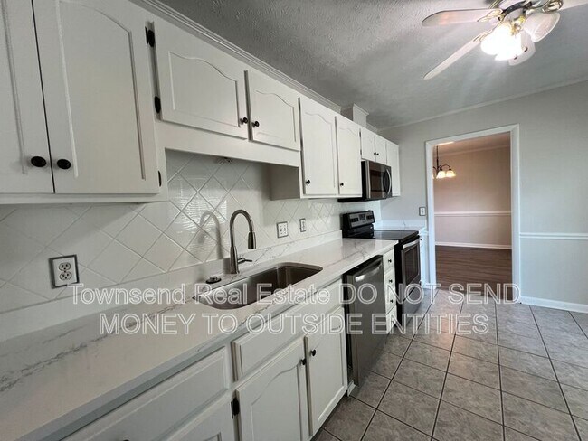 Photo - 7108 Calamar Dr