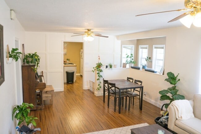 Photo - 784 W 100 N