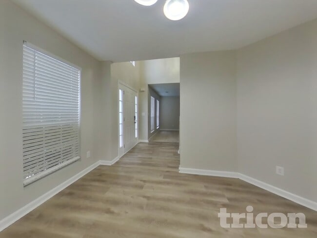 Photo - 1008 Carriage Trace Cir