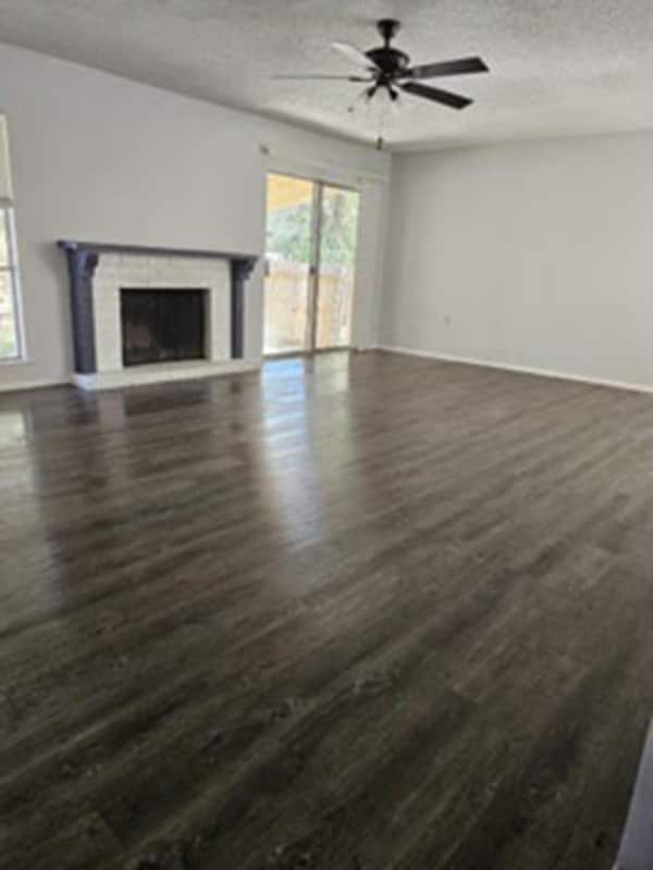 Photo - 4735 El Vedado St