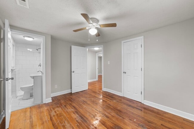 Photo - Small 3 Bedroom Ranch