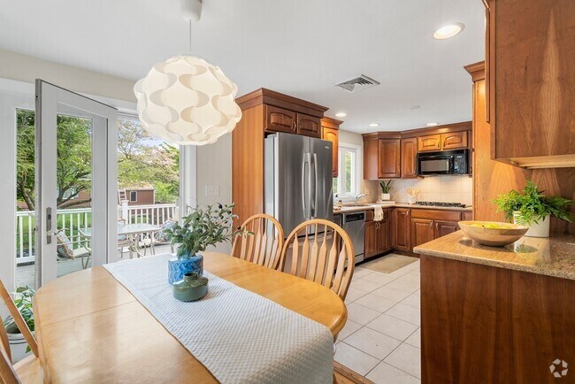 Building Photo - 41 Rublee St Unit 1 Rental
