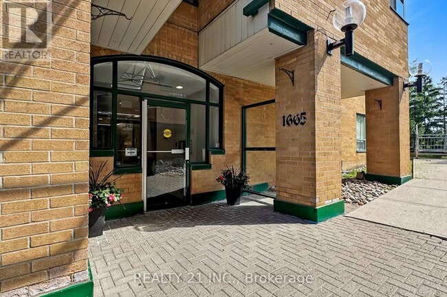 Photo - 1665 Pickering Pkwy Unit 607