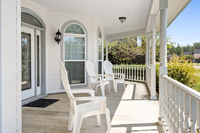 Photo - 100 Dillons Way