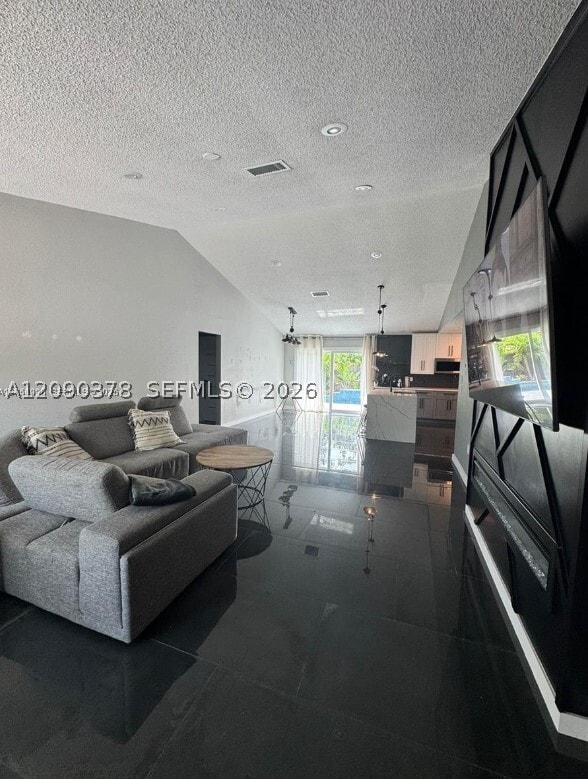 3415 55th Dr E